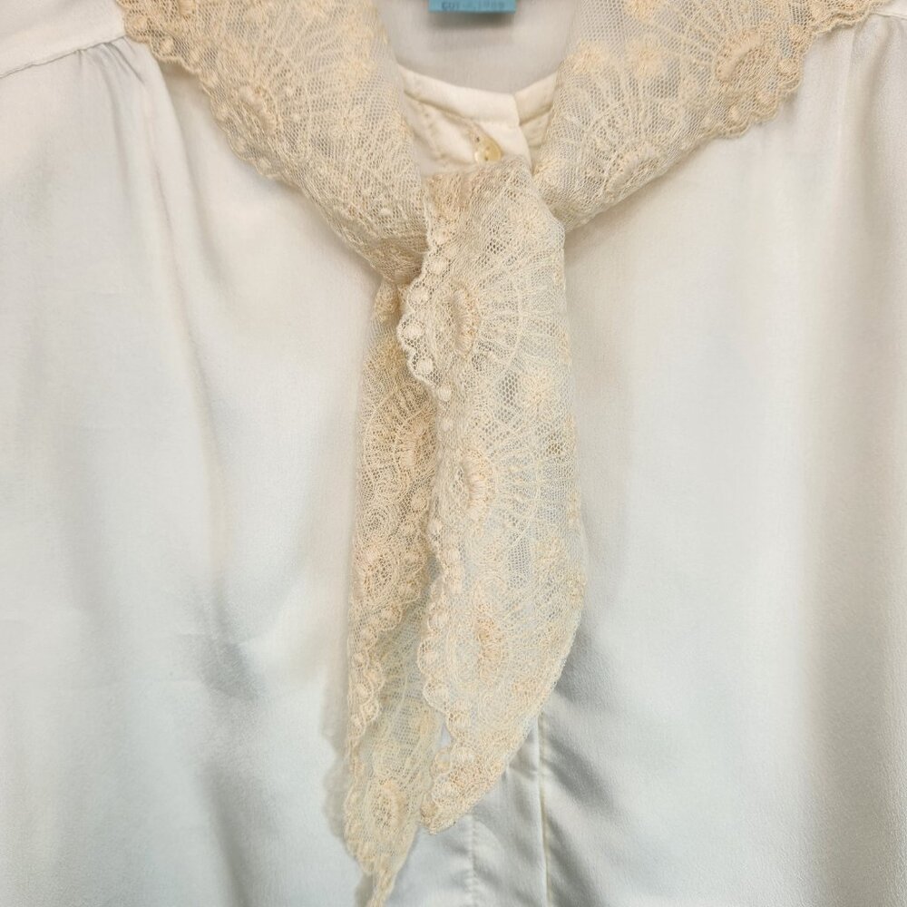Vintage 80s Satin Lace Shawl Neck Button Down Cream White Cape Regency Victorian - Picture 3 of 10